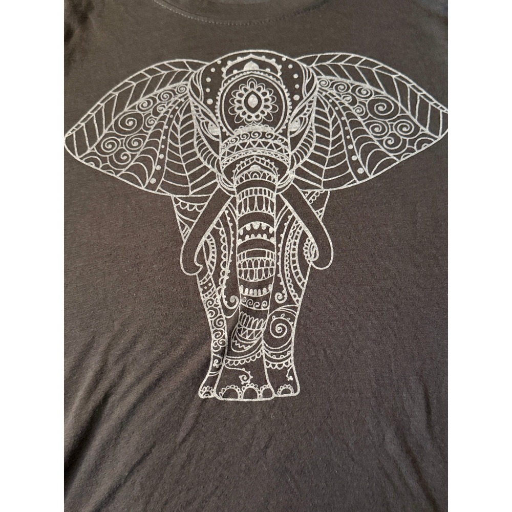 Zoe + Liv Elephant Graphic Tee Women Small Grey Boho Mandala Shirt Spiritual Zen - Picture 2 of 7
